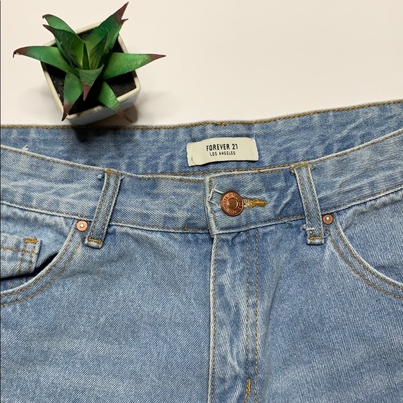 🌵Cheeky Forever 21 denim jean shorts - Picture 2 of 5